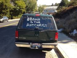 avggie: you see that. obama is jesus of the ants 