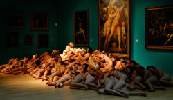 mmdbp:  Spencer Tunick, Düsseldorf 