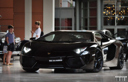 automotivated:  When the beast arrives… (by Willem Rodenburg)