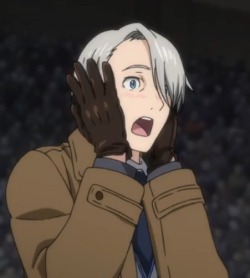 fencer-x:  chuuuudesu:Fiancé Surprised Expression Parallels