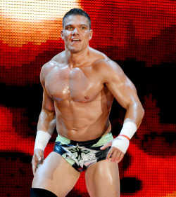 rwfan11:  Tyson Kidd …IMO, he looks his best like this! :-)