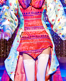 ashjafari:  Utica’s Bag Ball Eleganza Runway [13.05]