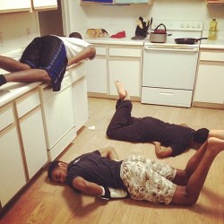 lacquerandcandy:  dormtainment:  Dormtainment #Pacquiaoing  Aw