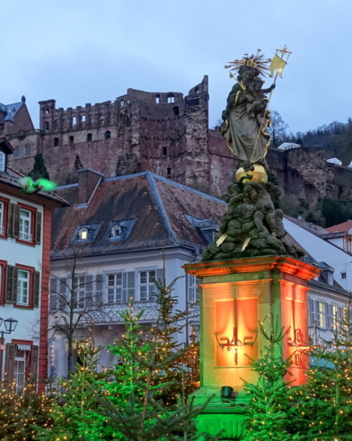 legendary-scholar:  Christmas in Heidelberg, Germany.