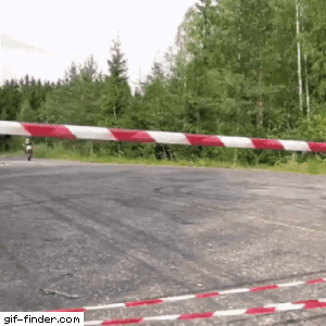 giffindersite:Rides like a boss. Via https://gif-finder.com