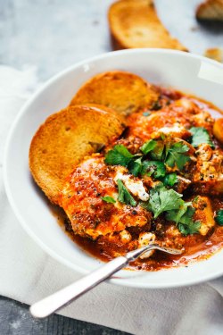 do-not-touch-my-food:  Spicy Eggs and Potatoes  