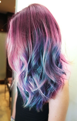 I wish I had the guts to do my hair a bright color like this