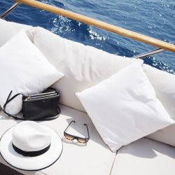 All aboard The Yacht Ava with @clarinsuk for a day of sunshine