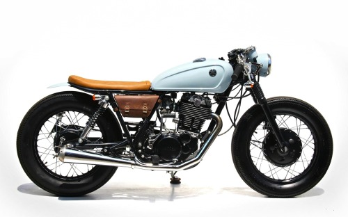 caferacerpasion:  Yamaha SR400 Cafe Racer by The Sports Customs | www.caferacerpasion.com