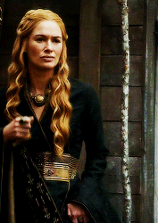 rubyredwisp: Lannister Meme: [¼] costumes/hairstyles → Cersei
