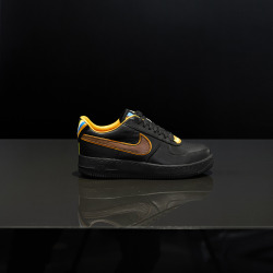 antoniamilano:  NIKE + R.T. Black Collection Air Force 1 Lo Exclusive