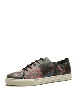 wantering-sneakers:  Floral-Print Leather Low-Top SneakerSearch