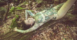 AndiTat299 makes her ink work flawlessly with nature in this