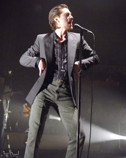 alexturntable:  Arctic Monkeys at Royal Albert Hall - 7 June
