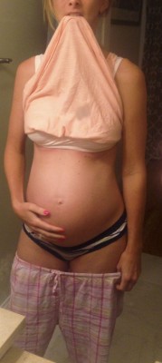 pregnantkitty:  😜😝