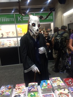 sevenseasentertainment:A special visitor at SDCC! 💀💕