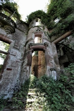 visitheworld:  Milkbank House ruins near Lockerbie / Scotland