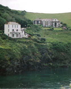 brutalgeneration:  good houses (by franceskar) 