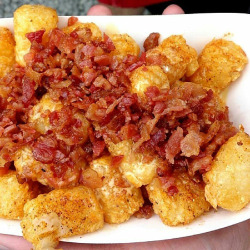 bestfoodpictures:  Bacon cheddar Tater Tots