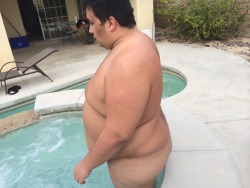 bigfattybc:  some left over pics..that is all people..my trip to palm springs. :D time to go back to canada and enjoy the cold rain hehe &lt;3 love ya all  Could he be any more adorable? Science tells us no. 3 dozen doughnuts may say otherwise.