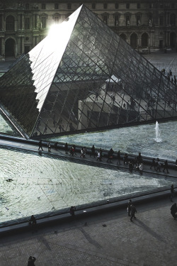 luxuryera:  Musée-Du-Louvre | Photographer