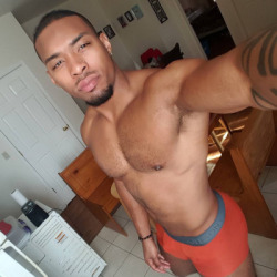 freaknastynig:  nastyprettyboy:  I wanna sniff his hole  Hell