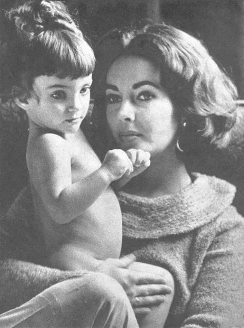 Elizabeth Taylor & her daughter Nudes & Noises  
