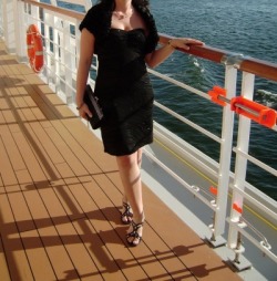 Well my oh my!!! Just wow!!! What a beautiful nude cruise wife