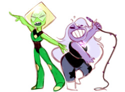 apselene:  So i wanted to try and draw a Peridot and Amethyst