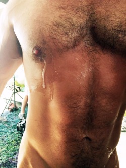 doyoulovemymen:  Creamy nips 