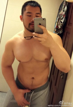 keepemgrowin:  Adorable, beefy muscle cub…   Nice and sexy