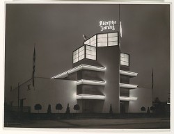 vivipiuomeno1:  Werner Mantz,  Ausstellungs-Gebäude der the