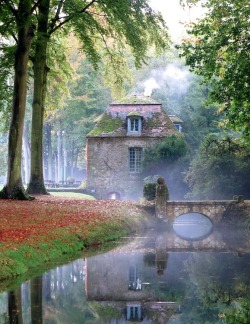 ganymedesrocks:La Foulerie at le Château de Courances