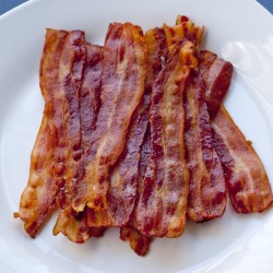 tbhimhungry:  I LOVE bacon