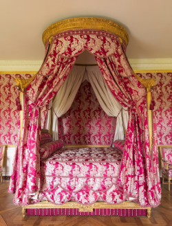 a-l-ancien-regime:  Bed, 1774-1792Versailles: Petit Trianon,