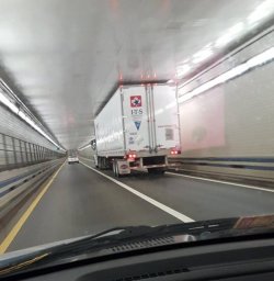 nomellamesfriki:El camionero que vive al límite