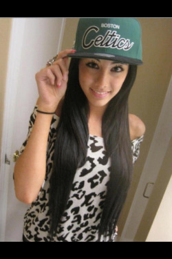 swagspeech:  Girls and snapbacks