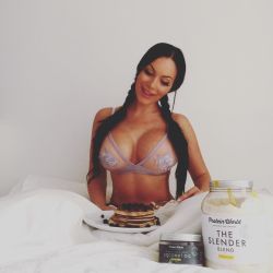 Best way to start the week off 😍 Delicious @proteinworld Slender