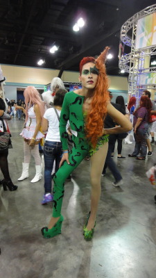 cosplay-ricans:  Riddler and Poison Ivy at the Puerto Rico Comic