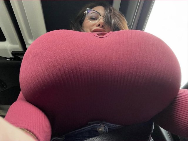 vivianrose-my-road-to-3500cc:patrak-morph:Follow my XXL tits