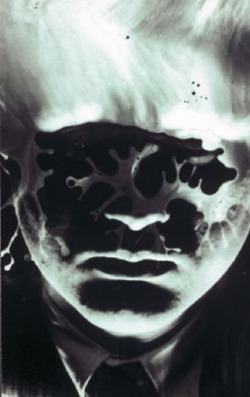 regardintemporel:  Hugo Táborský - Autoportrait , 1933 Also