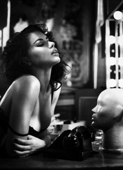 instylee:Adriana Lima by Vincent Peters