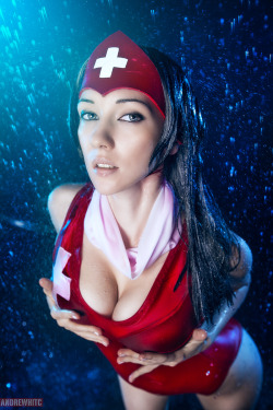 hotcosplaychicks:  Sivir - Swimpool Party League of Legends by