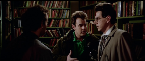 filmmakere:  Ghostbusters (1984)Directed by Ivan ReitmanCinematography