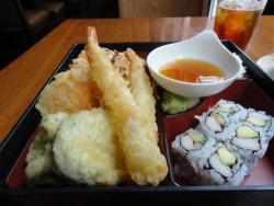 everybody-loves-to-eat:  tempura request.
