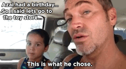 hamburgerboogie:  huffingtonpost:  The Way This Dad Reacted When