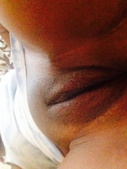 ghettohoesofcali:  Pussy in the AM!!! Look at this nice 18year