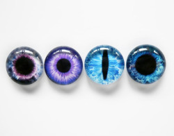 m-e-e-o-o-w:  Glass eyes auf We Heart It. http://weheartit.com/entry/85092426/via/sensenkatze