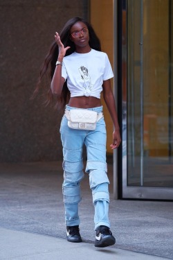 amazing-vs-angels: Leomie Anderson arriving the fittings for