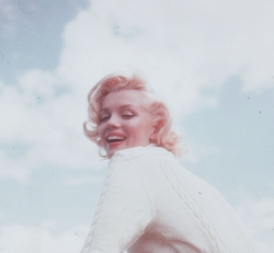 beauvelvet: Marilyn Monroe photographed by John Vachon, 1953.
